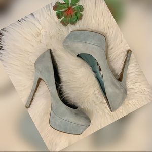 Jessica Simpson suede heels